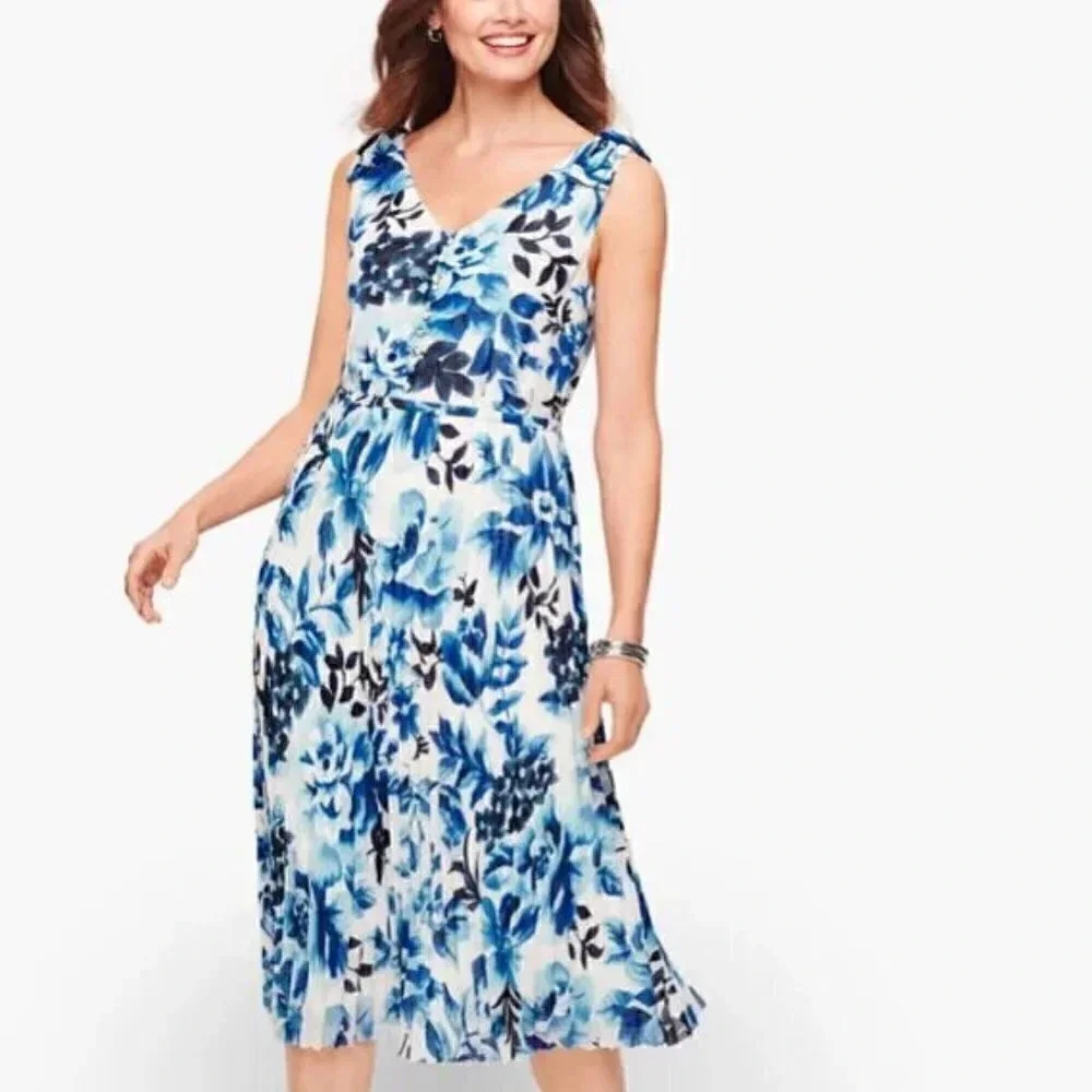 Talbots Size 18  Blue Floral Watercolor Blooms Pleated Fit & Flare Dress NEW!!